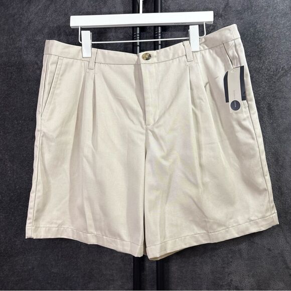 Liz Claiborne Plus Size Mid Rise Shorts Size 16 In Light Tan/Sand New With... - Picture 2 of 12